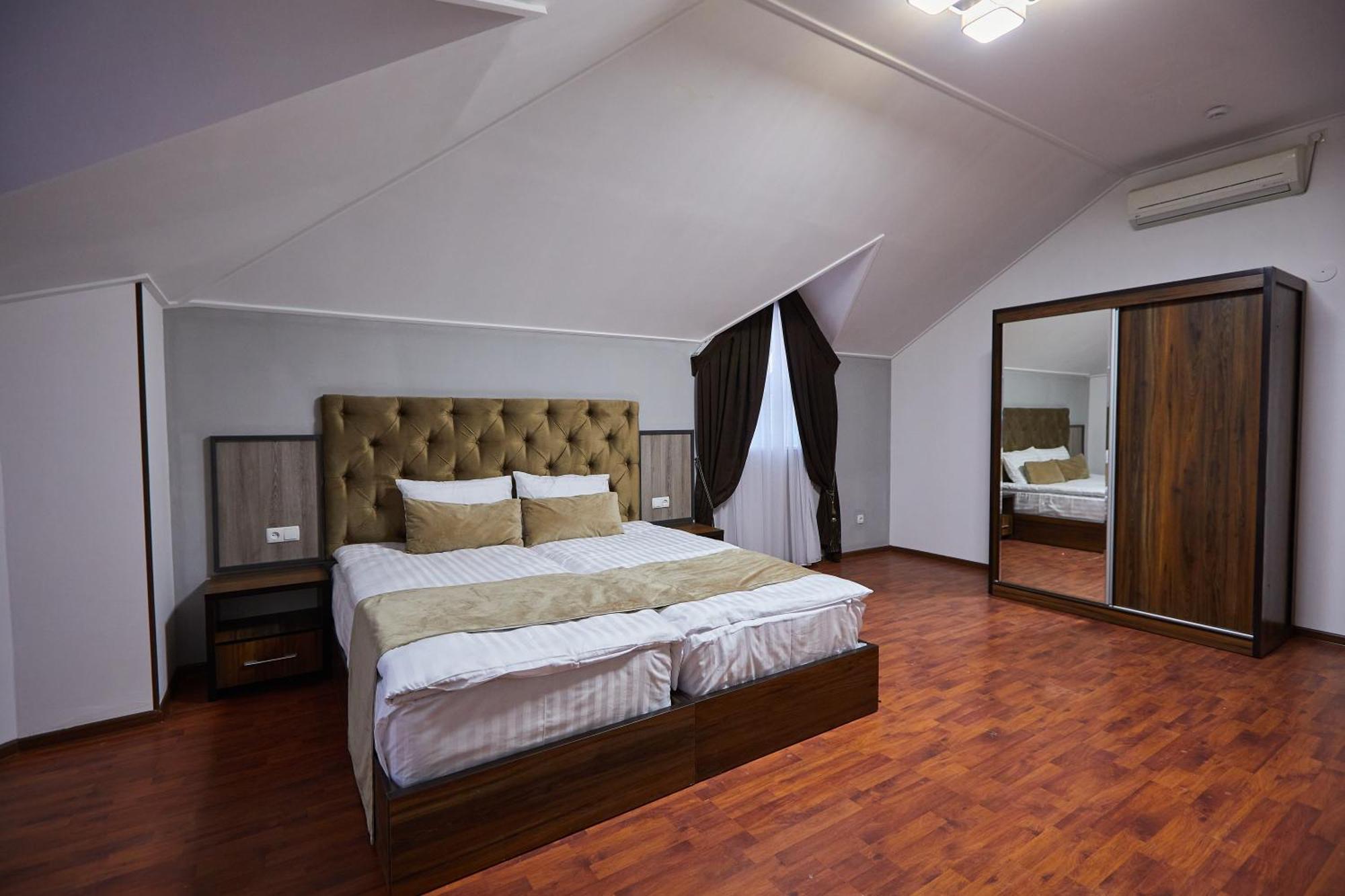 Art Elite Hotel ทาชเคนต์ ภายนอก รูปภาพ